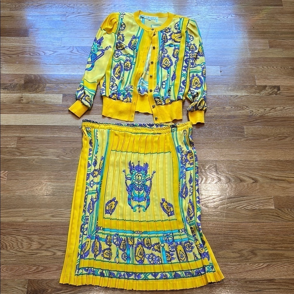 Vintage 80s Janan Studio Cardigan Skirt Set women’s medium Versace mansion print